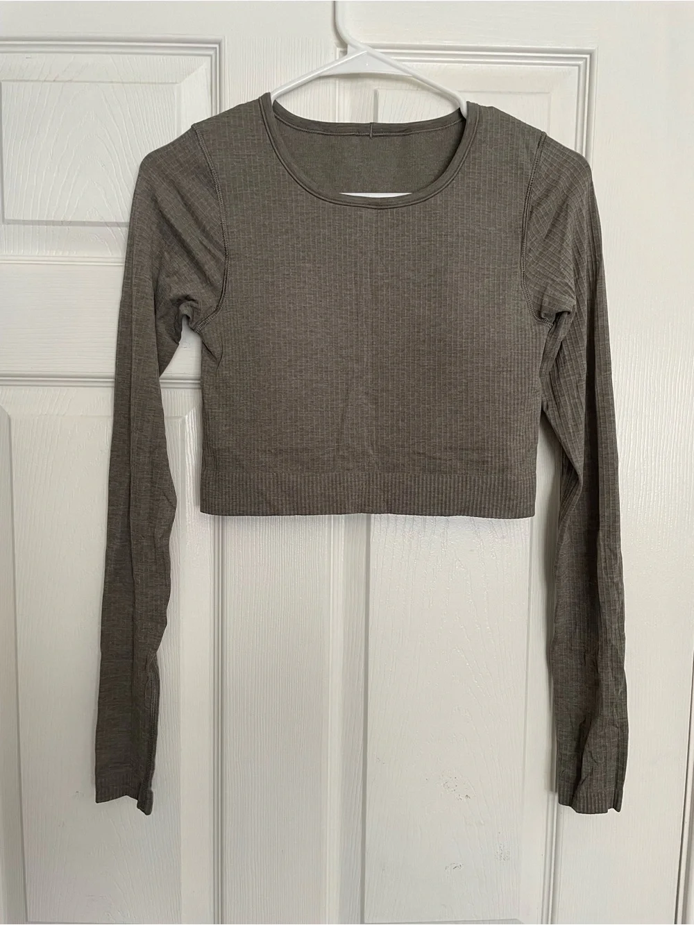 lululemon Women’s size 6 Ebb to Street Long Sleeve Shirt Olive Green